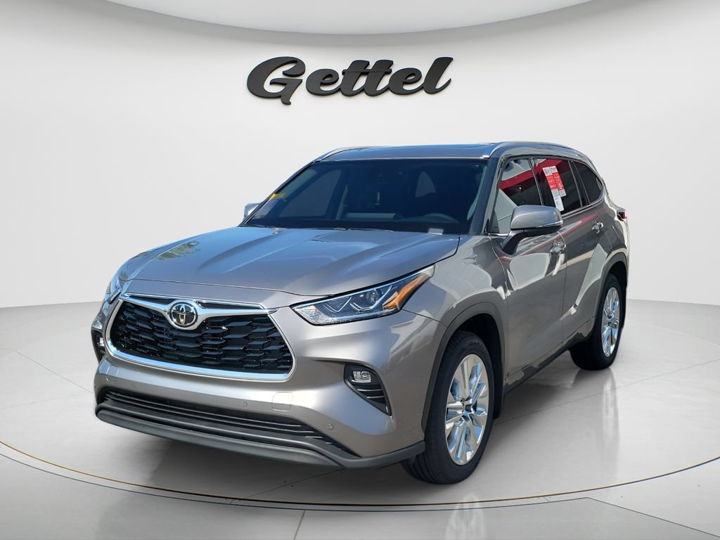 New 2026 Toyota Highlander Limited AWD/4WD image 1