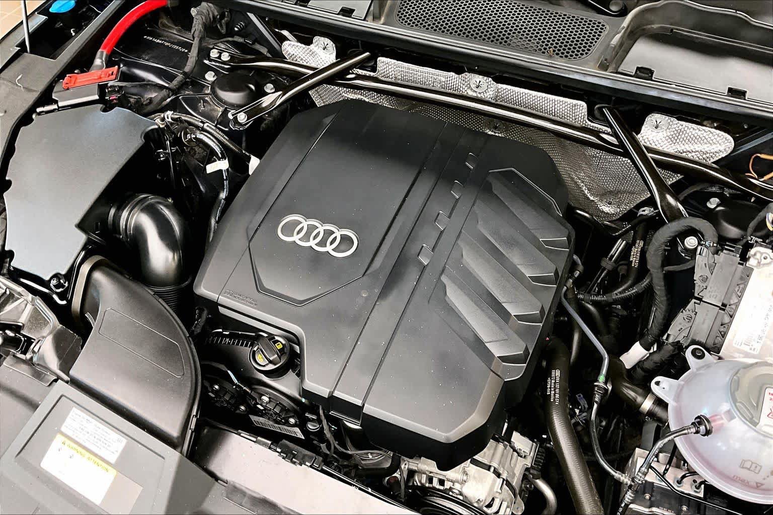 Used 2023 Audi Q5 2.0T Premium w/ Convenience Package AWD/4WD image 31