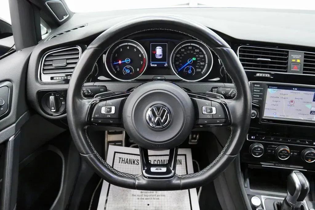 Used 2017 Volkswagen Golf R 4-Door AWD/4WD image 23
