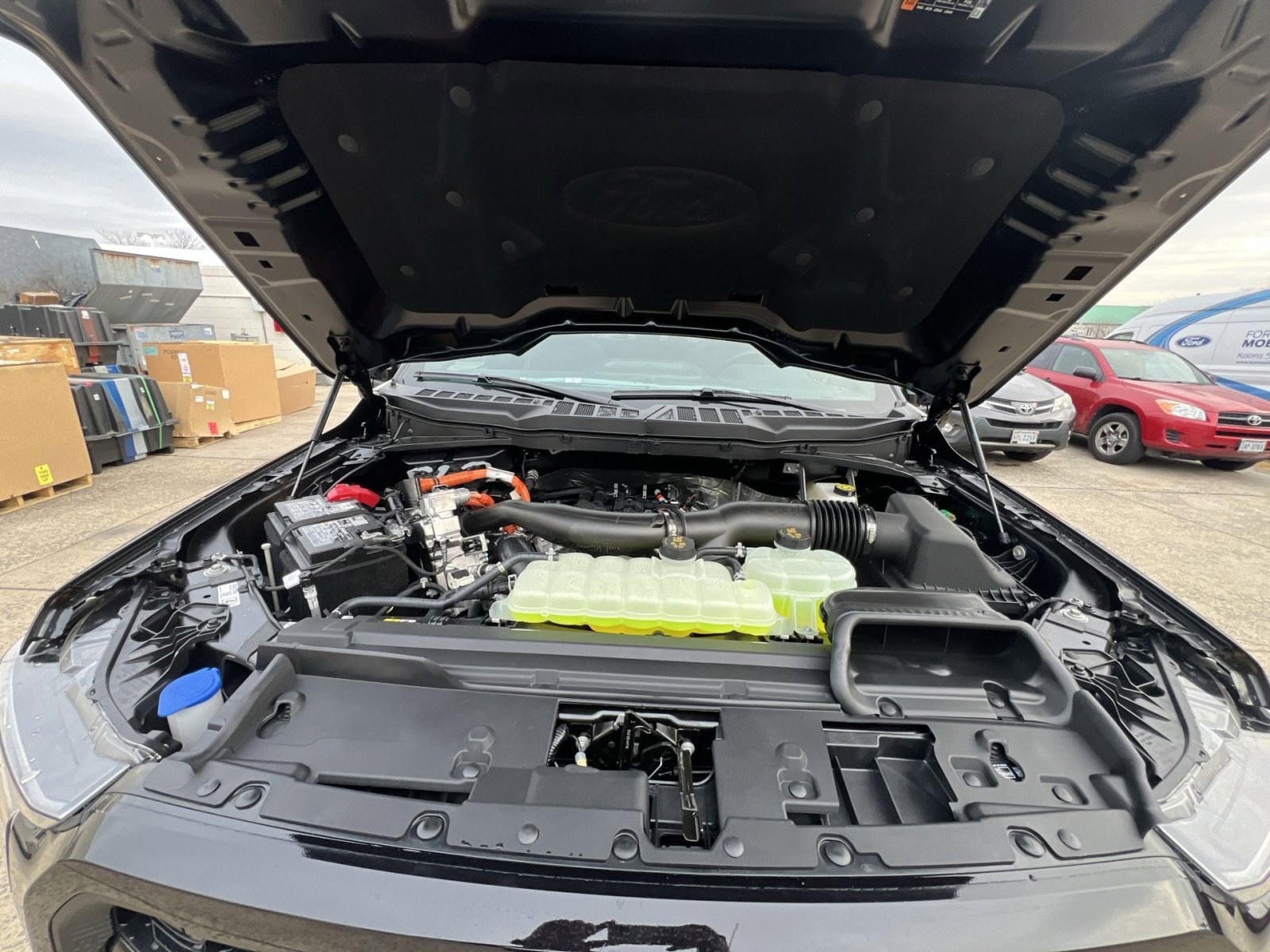 New 2026 Ford F150 Lariat w/ Equipment Group 502A High image 28