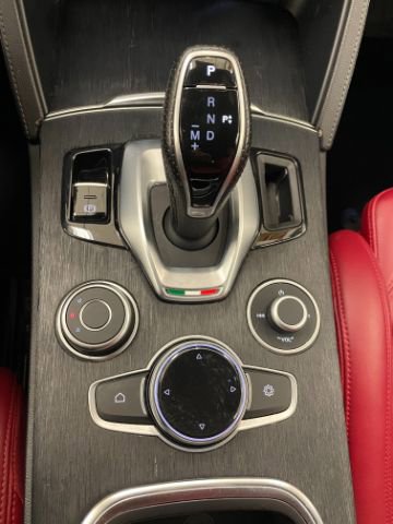 Used 2022 Alfa Romeo Stelvio Sprint image 19