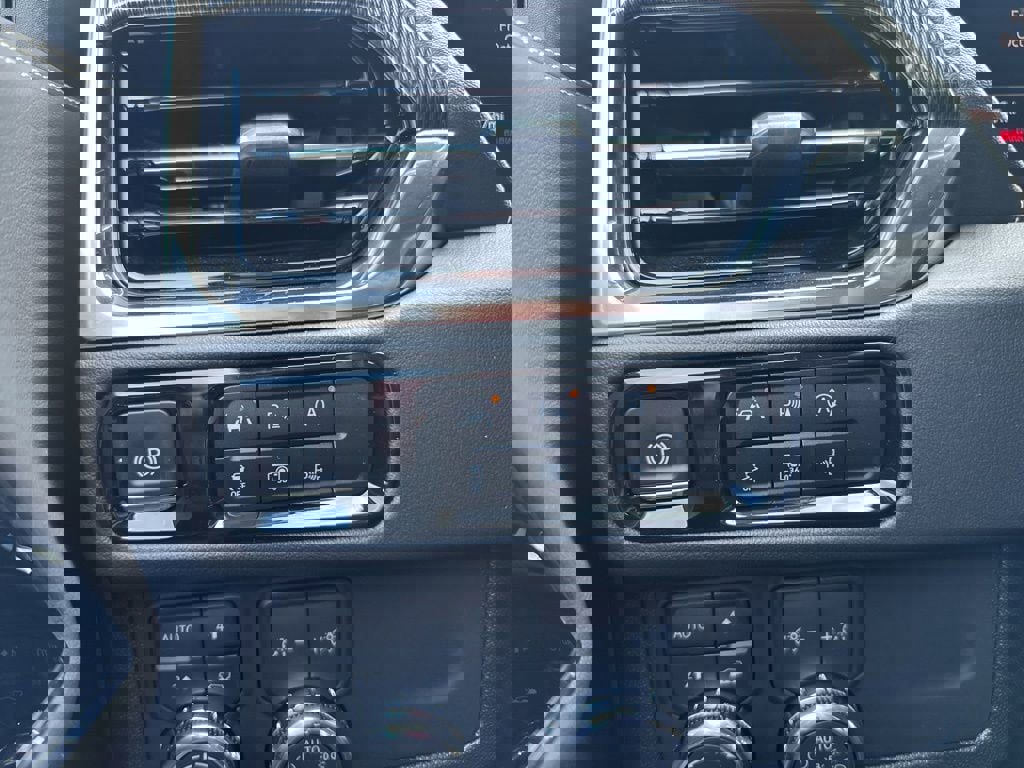 New 2026 GMC Yukon XL Elevation w/ LPO, Floor Liner Package image 32