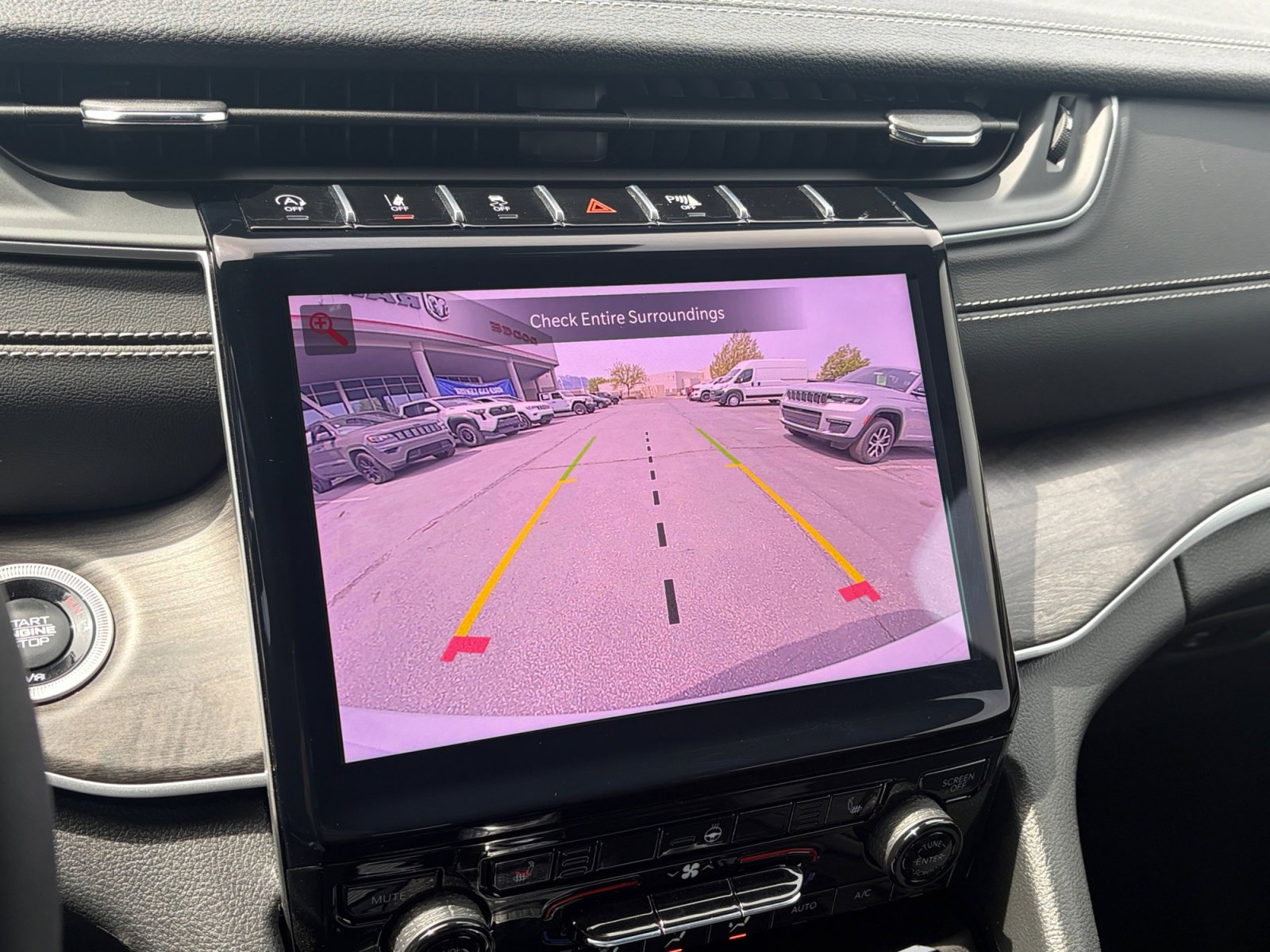 Used 2025 Jeep Grand Cherokee Limited w/ Trailer Tow Package image 22