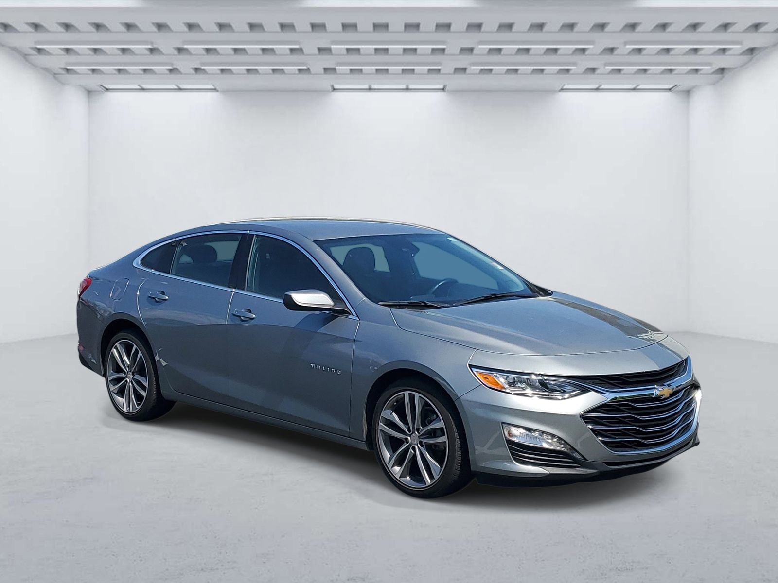 Used 2024 Chevrolet Malibu LT image 1