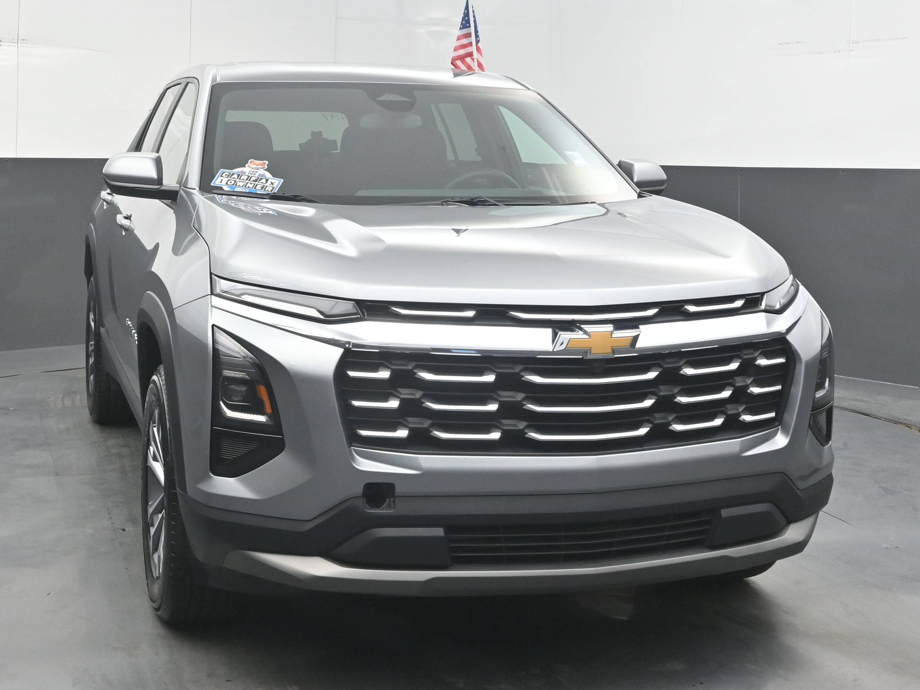 Used 2026 Chevrolet Equinox LT FWD image 3