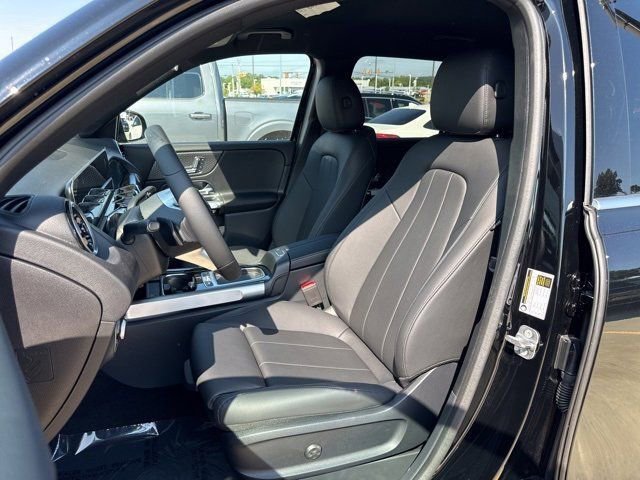 New 2025 Mercedes-Benz GLB 250 image 5