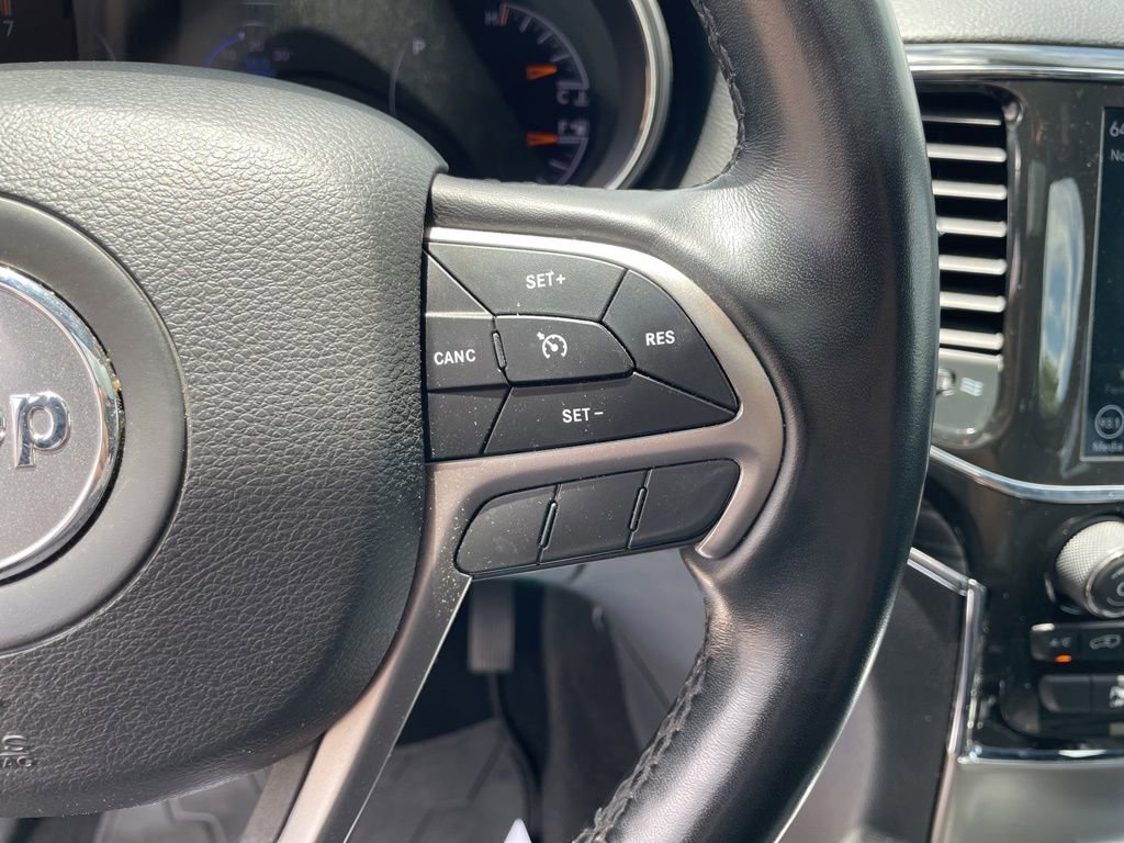 Used 2022 Jeep Grand Cherokee Limited AWD/4WD image 16
