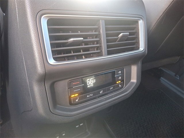 Used 2024 Volkswagen Atlas SEL Premium R-Line image 12