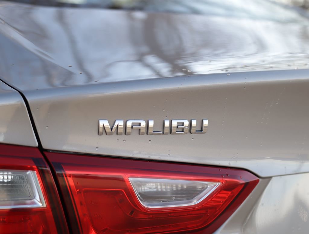 Used 2025 Chevrolet Malibu LT FWD image 30