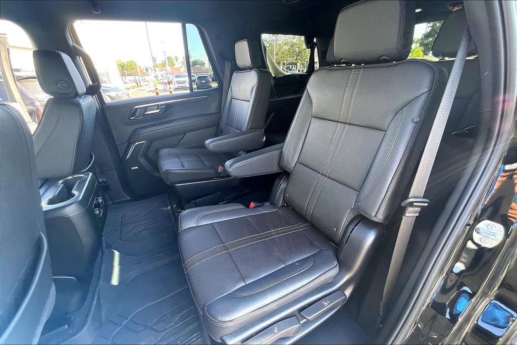 Used 2025 Chevrolet Tahoe High Country image 19