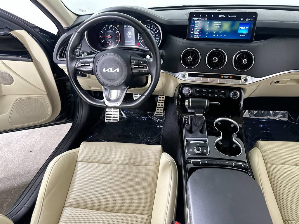 Used 2023 Kia Stinger GT-Line w/ Sun & Sound Package AWD/4WD image 16