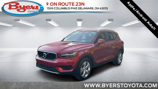 Used 2022 Volvo XC40 T4 Momentum