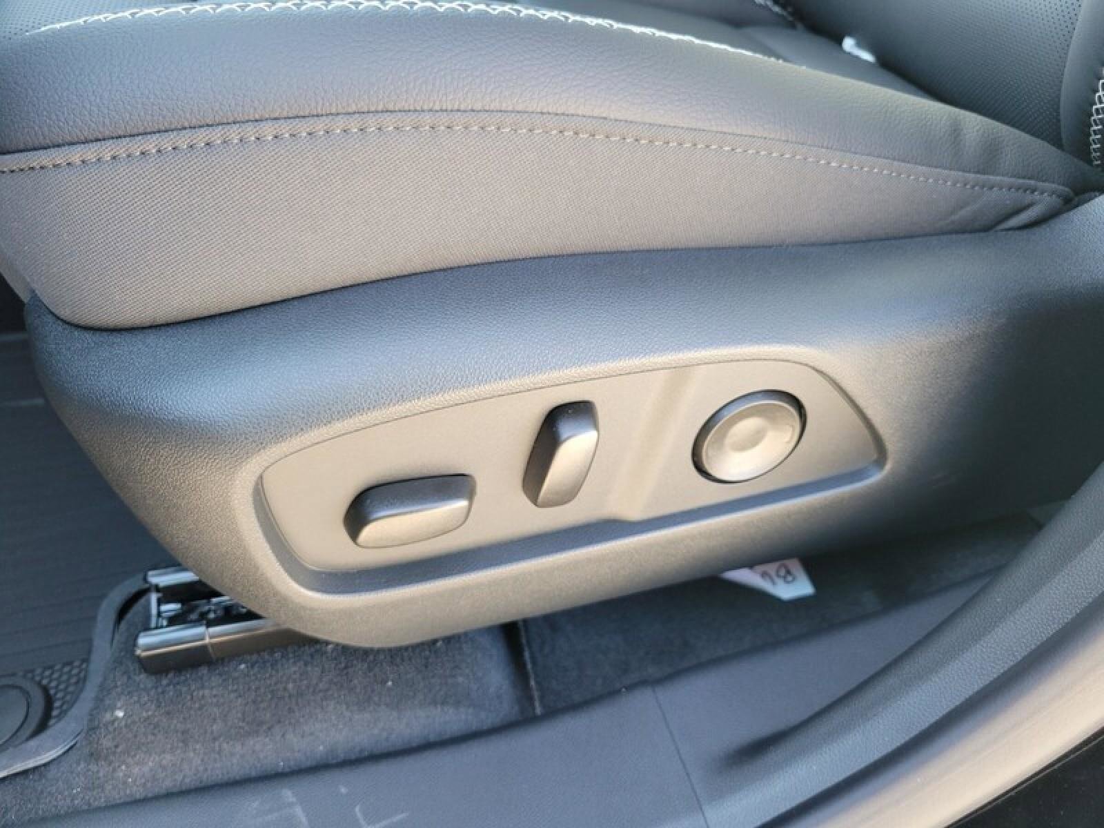 New 2026 GMC Terrain Denali w/ LPO, Floor Liner Package AWD/4WD image 25