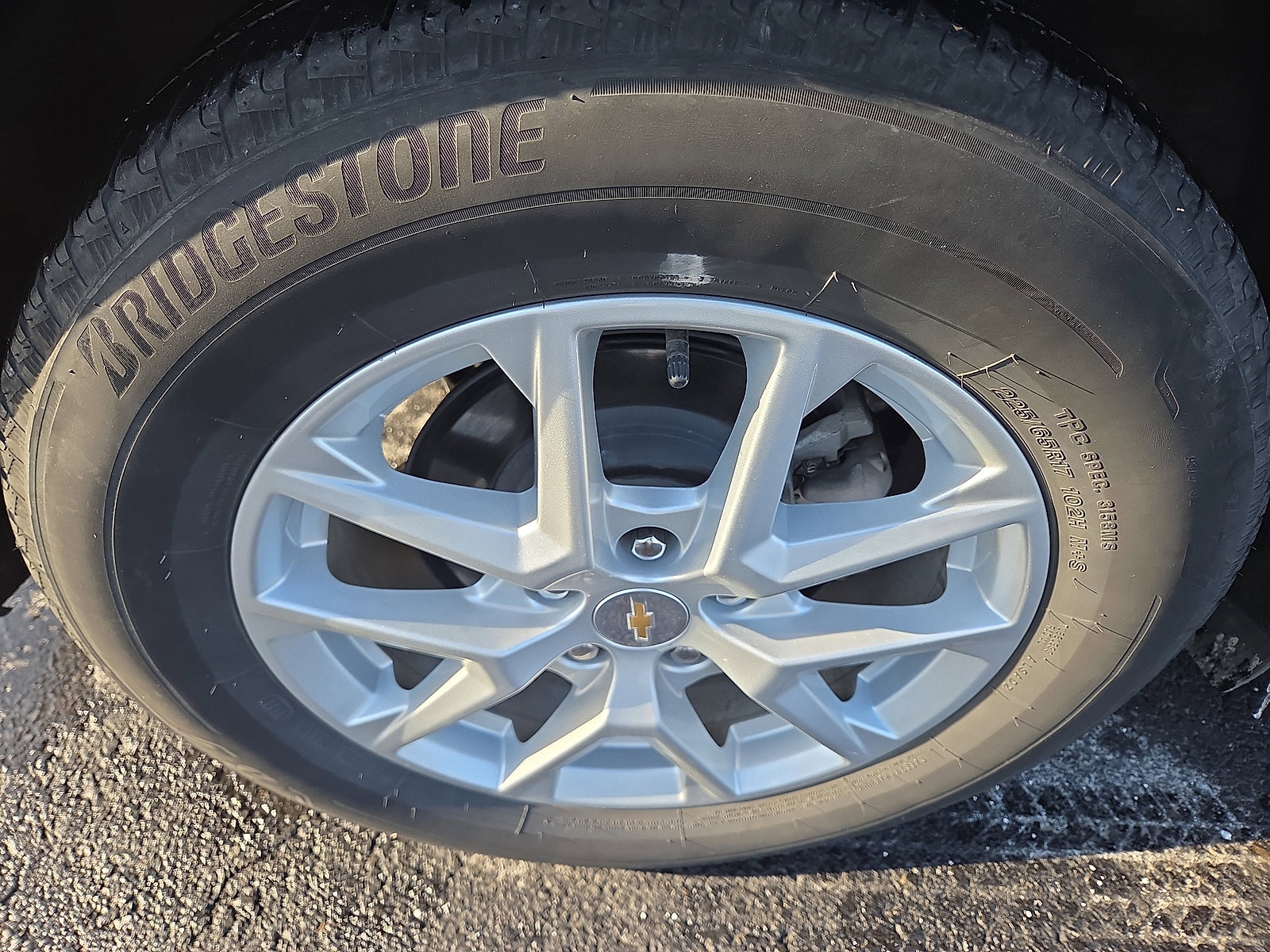 Used 2023 Chevrolet Equinox LS w/ LS Convenience Package image 10