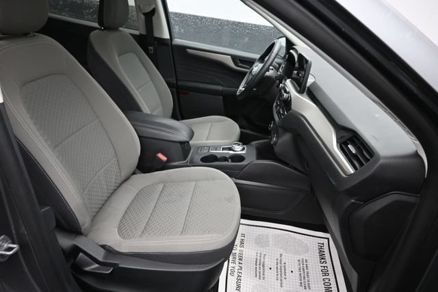 Used 2022 Ford Escape SE w/ SE Sport Appearance Package AWD/4WD image 9