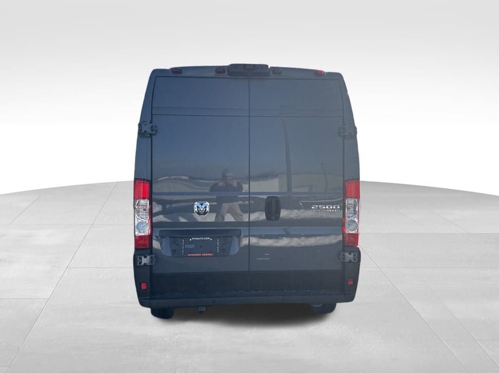 New 2026 RAM ProMaster 2500 w/ Premium Convenience Group image 4