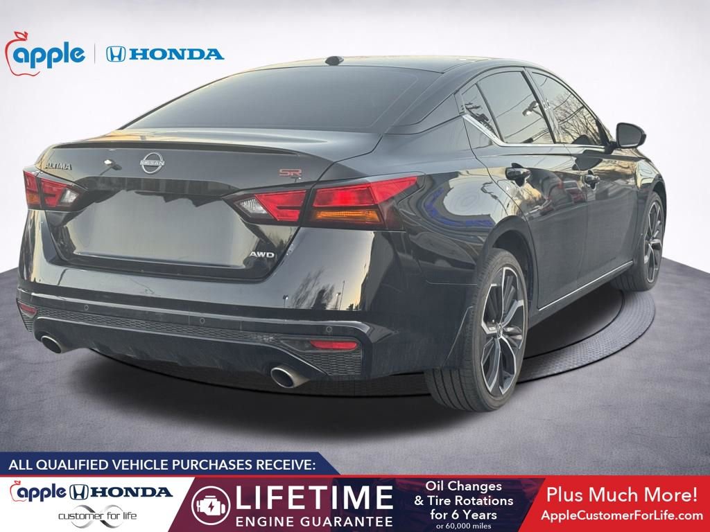 Used 2024 Nissan Altima 2.5 SR w/ SR Premium Package image 7