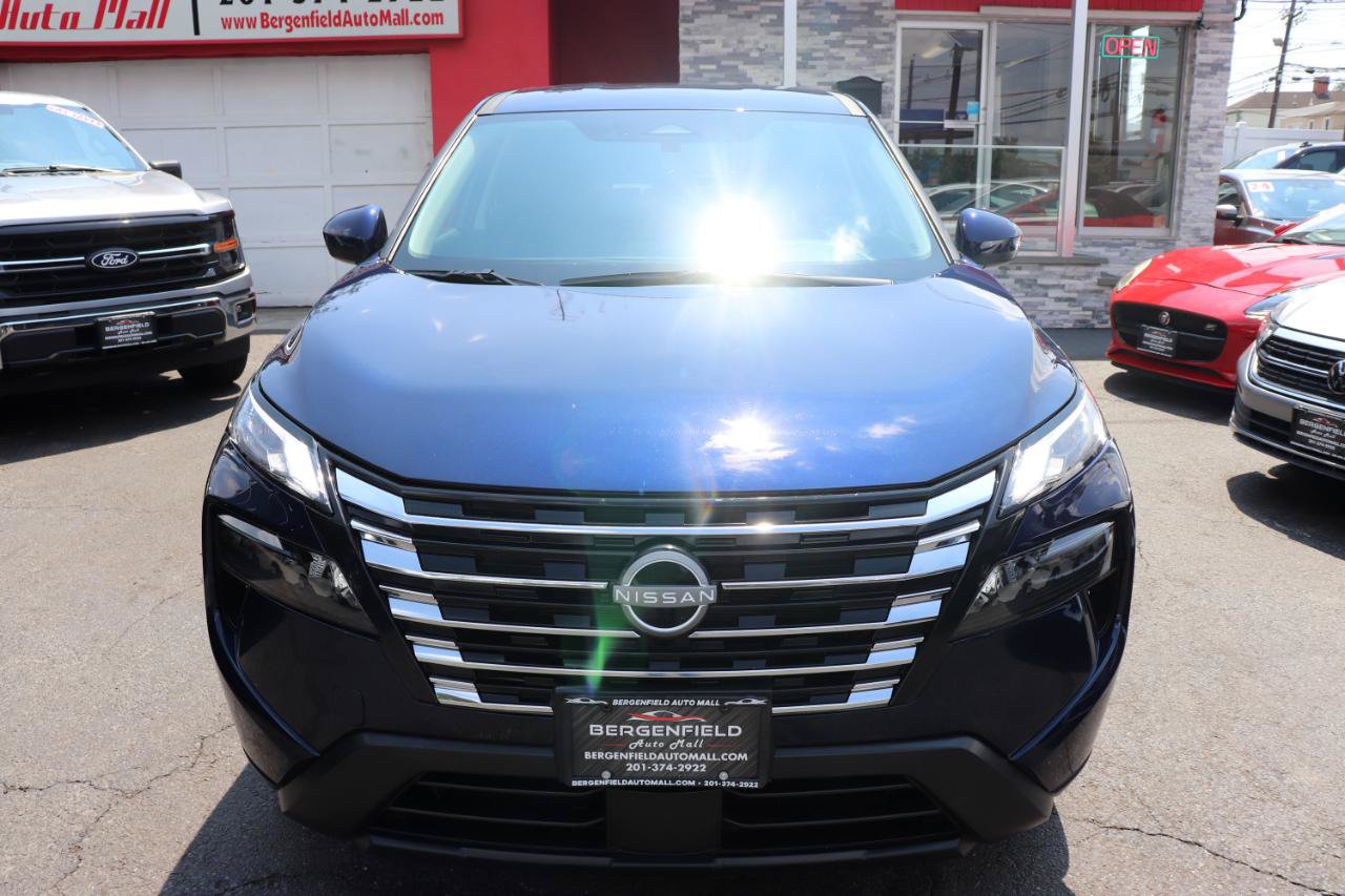 Used 2026 Nissan Rogue SV AWD/4WD image 8