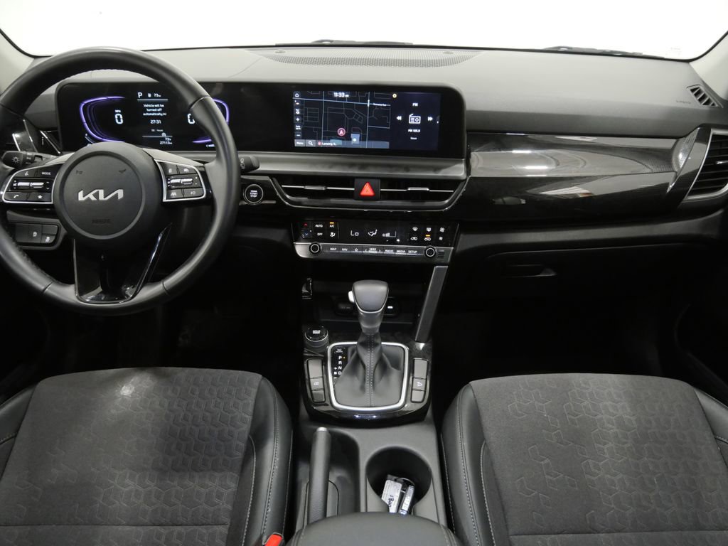 Used 2025 Kia Seltos S image 10