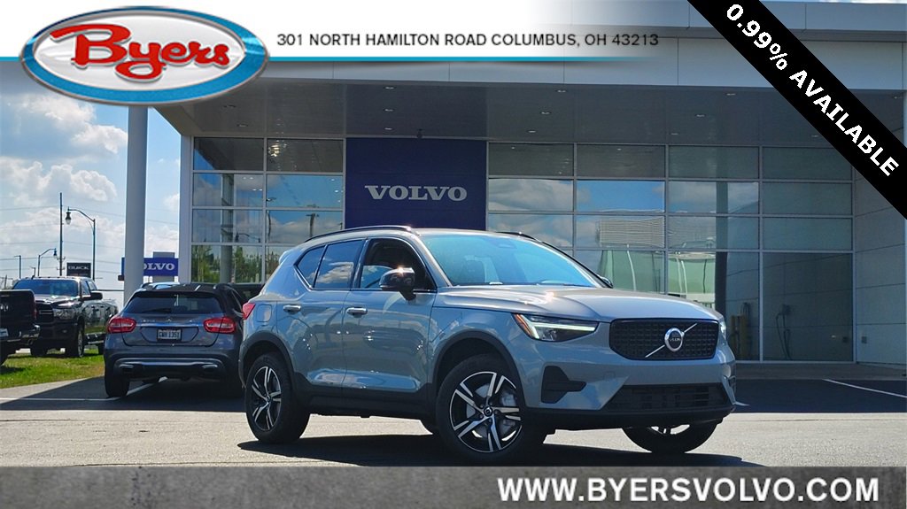 New 2026 Volvo XC40 B5 Core w/ Climate Package image 1