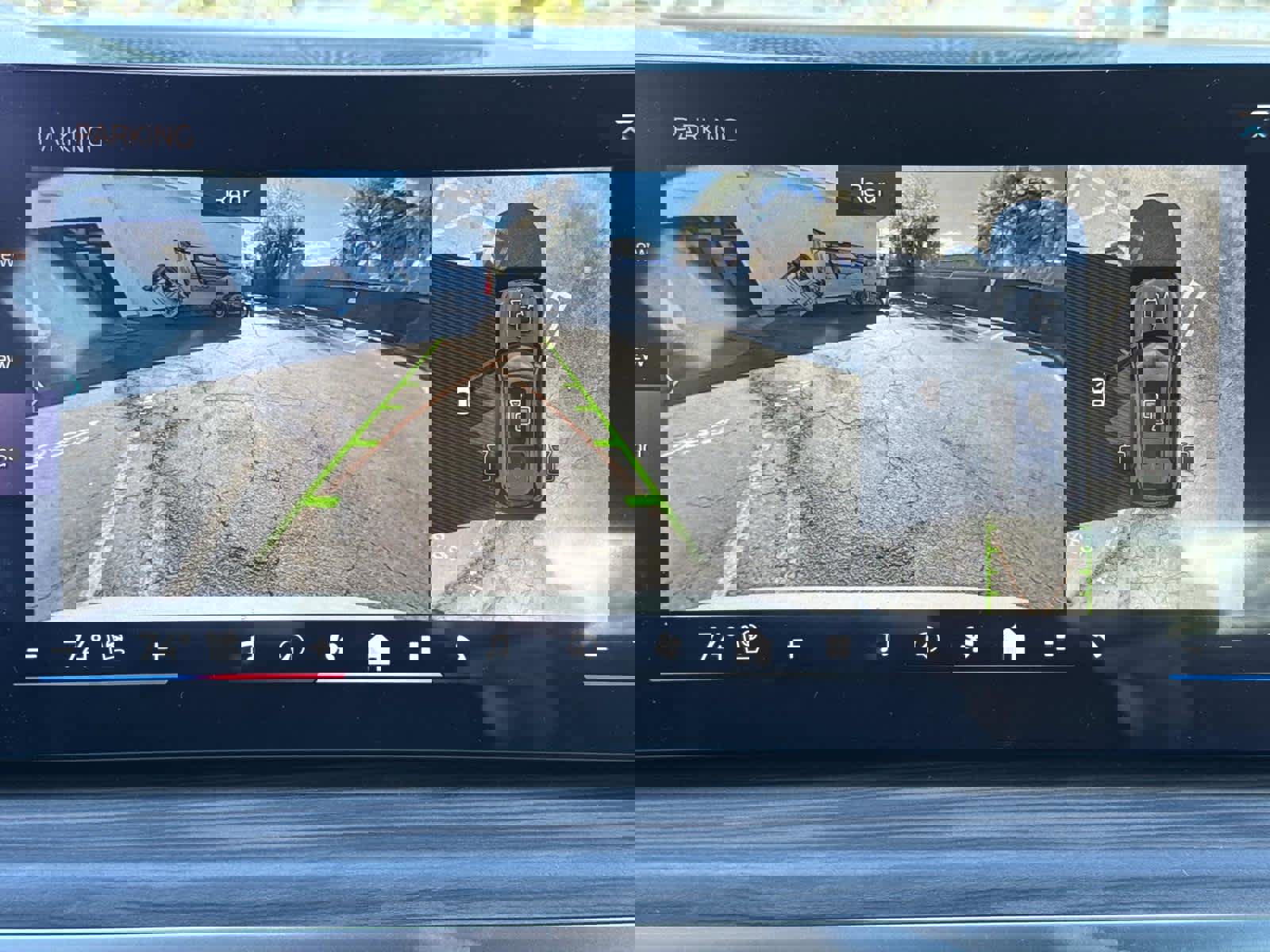 New 2026 BMW X7 xDrive40i w/ Executive Package image 23