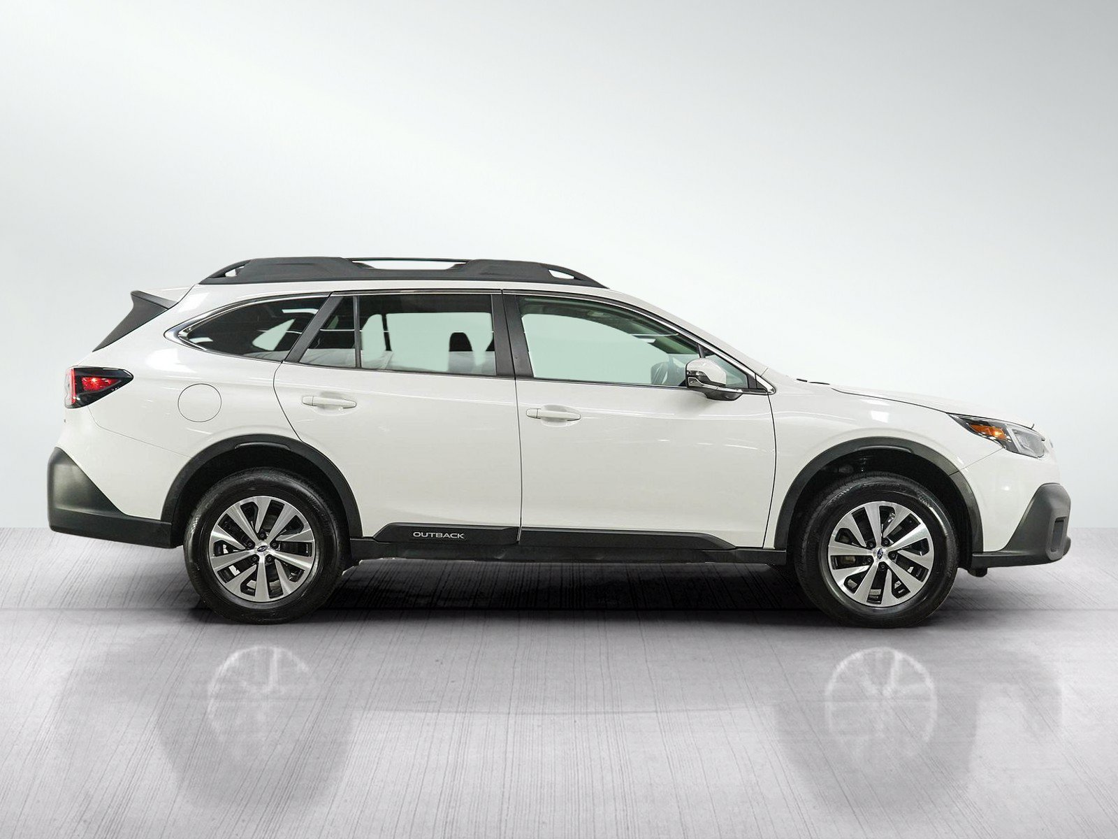 Used 2022 Subaru Outback Premium AWD/4WD image 6