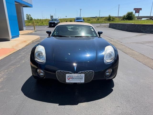 Used 2007 Pontiac Solstice Convertible w/ Premium Package RWD image 3