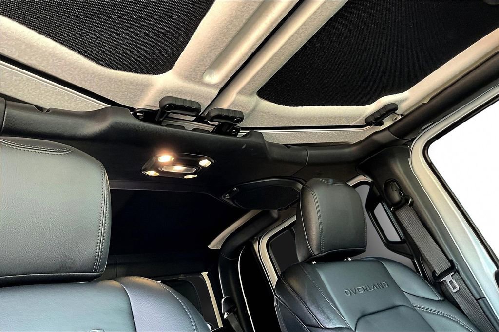 Used 2021 Jeep Gladiator Overland w/ Popular Equipment Package image 17