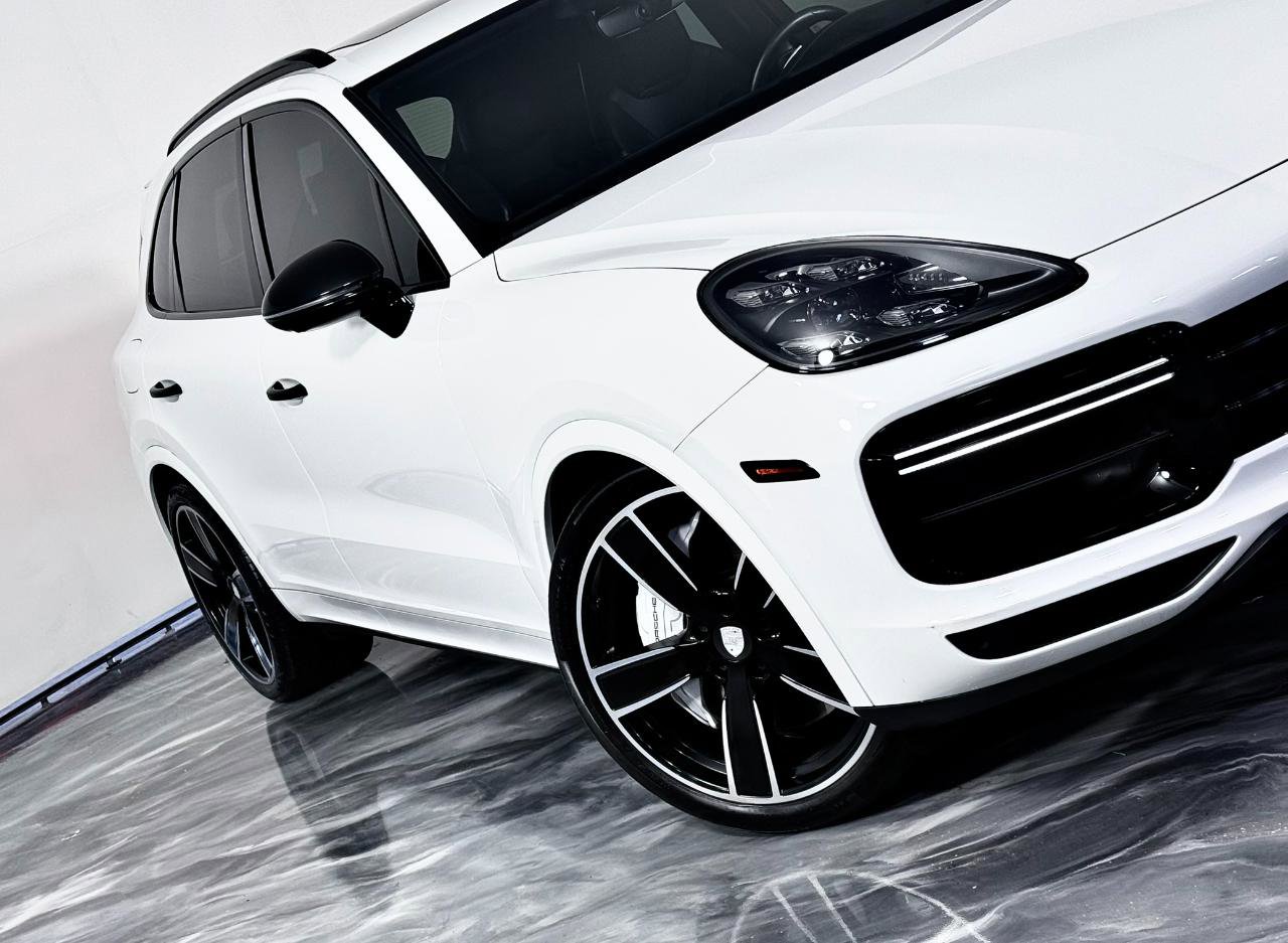 Used 2019 Porsche Cayenne Turbo AWD/4WD image 4
