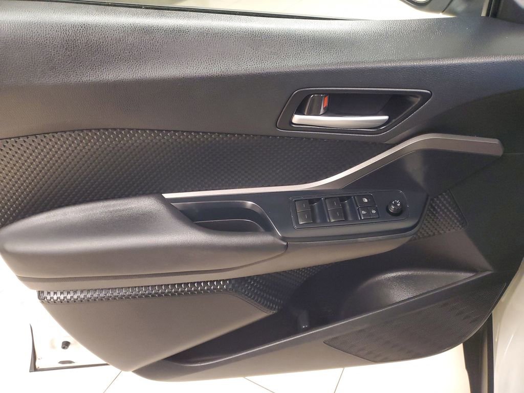 Used 2021 Toyota C-HR LE image 17