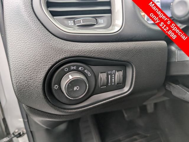 Used 2018 Jeep Renegade Limited w/ UConnect 8.4 Nav Group image 17