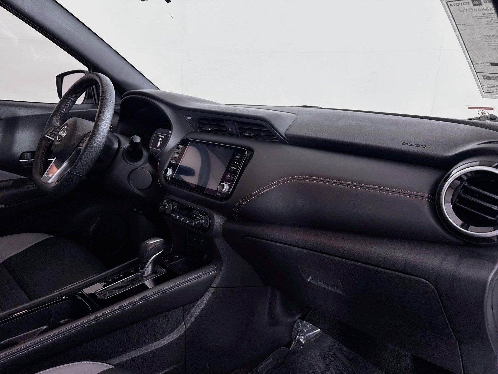 Used 2023 Nissan Kicks SR w/ SR Premium Package FWD image 37