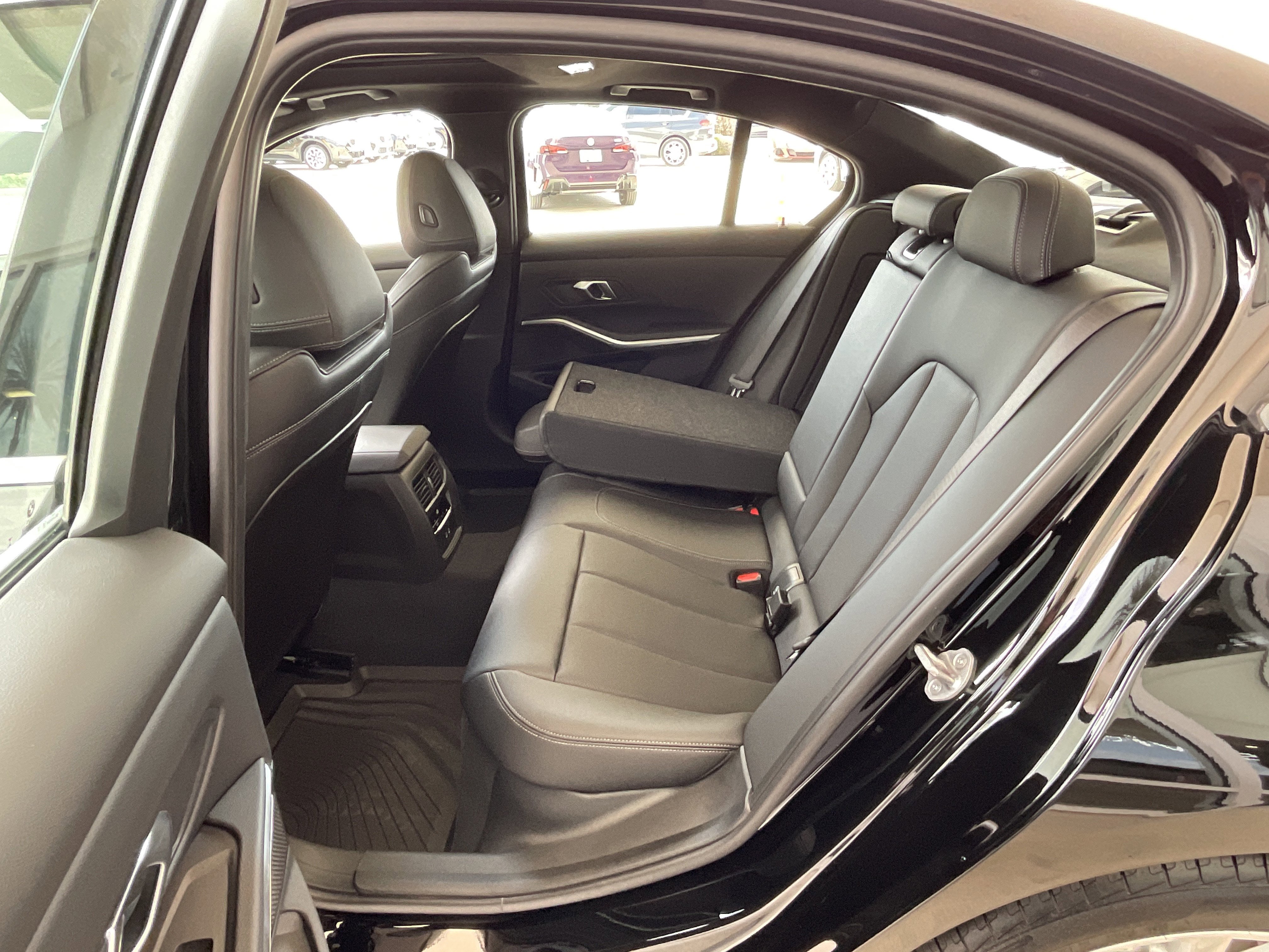 New 2026 BMW 330i Sedan w/ Premium Package RWD image 27