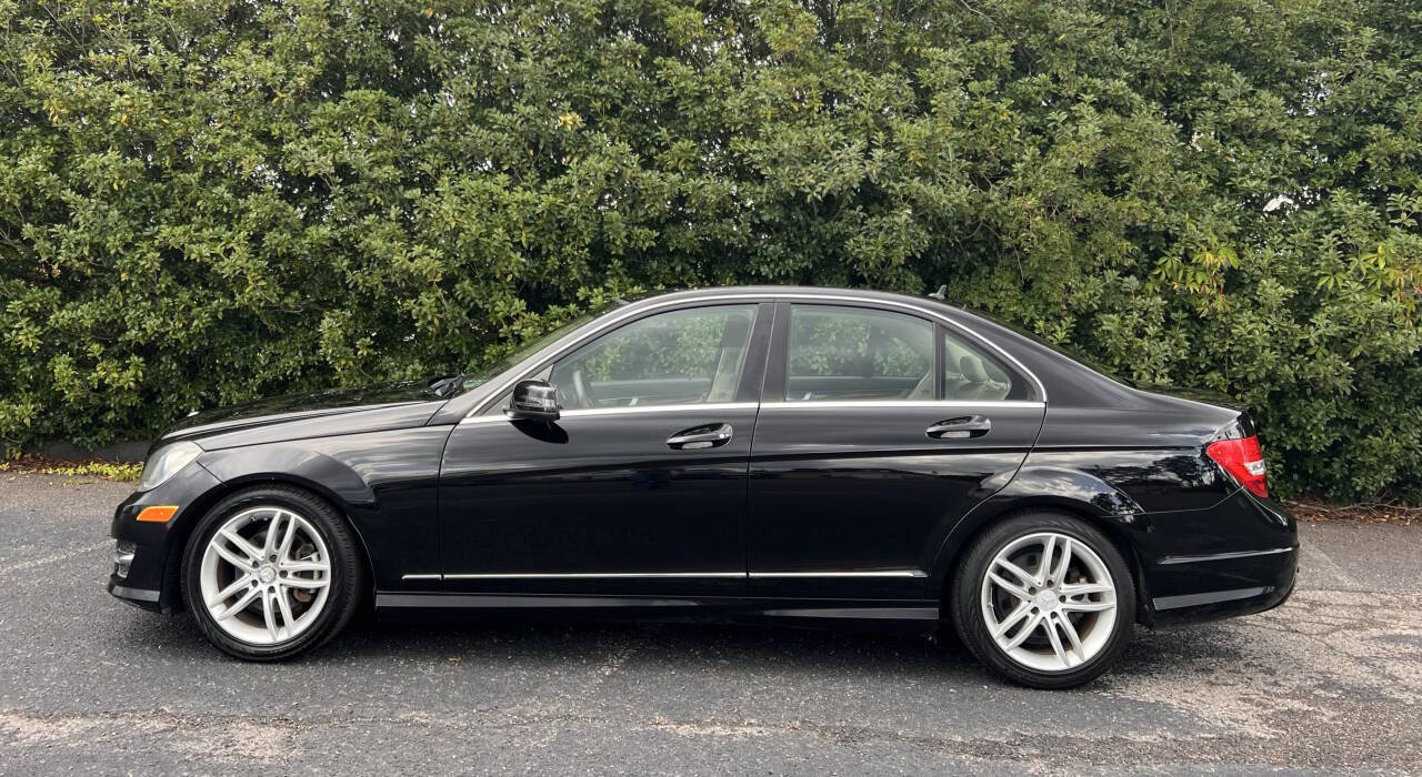Used 2014 Mercedes-Benz C 250 Sedan image 4