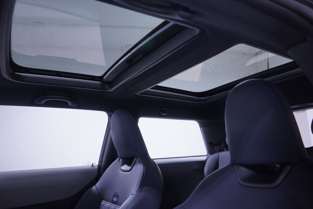 Used 2025 MINI Cooper S image 8