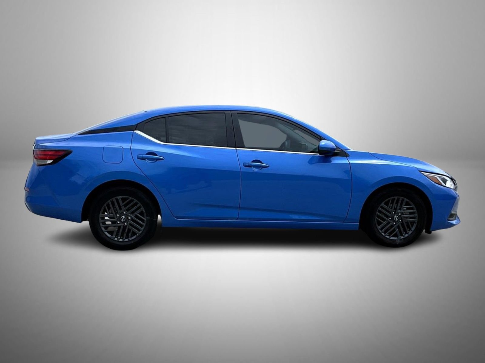 Used 2023 Nissan Sentra SV w/ Trunk Package FWD image 4