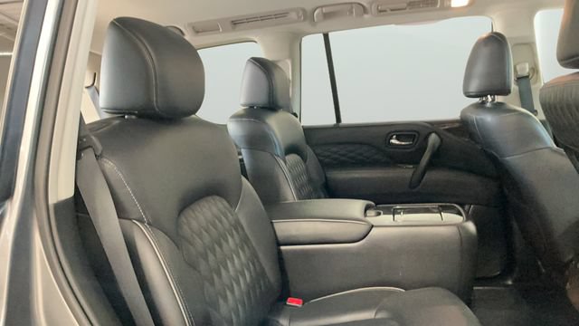 Used 2020 INFINITI QX80 Luxe w/ Sensory Package AWD/4WD image 18