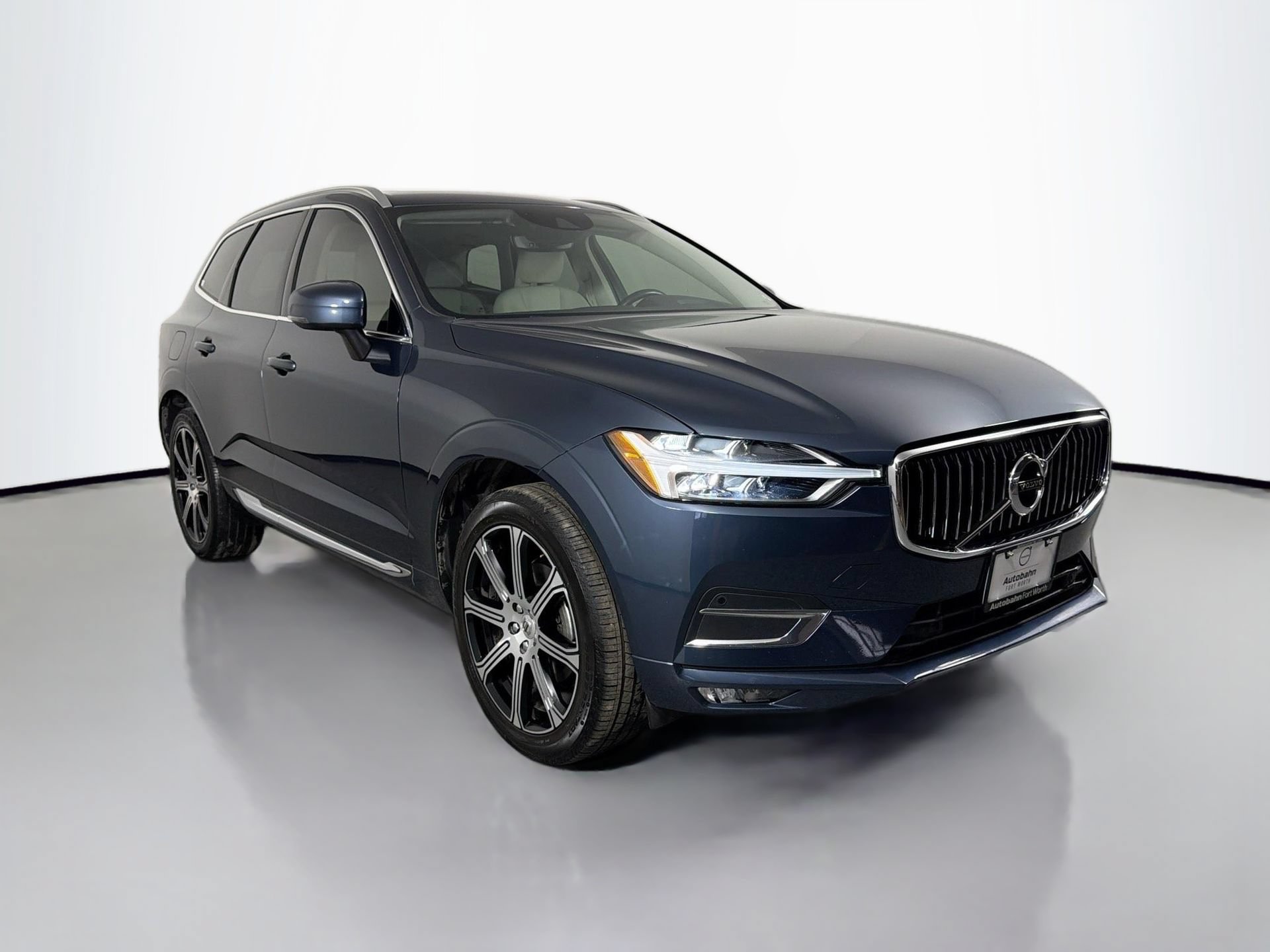 Used 2020 Volvo XC60 T5 Inscription w/ Protection Package Premier AWD/4WD image 3