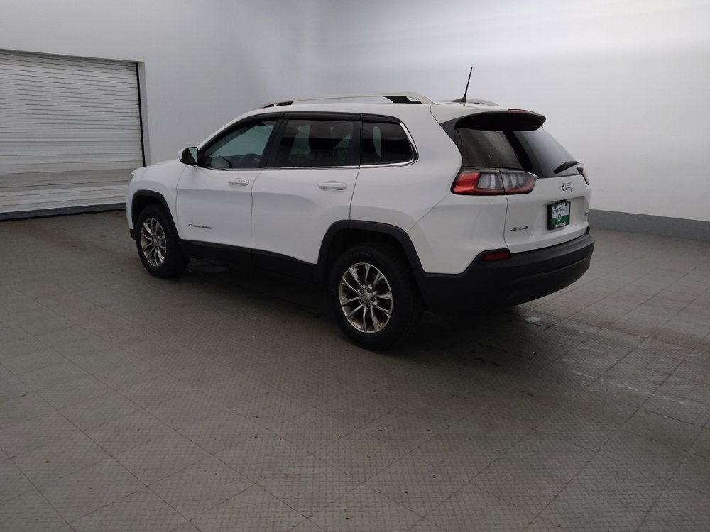 Used 2019 Jeep Cherokee Latitude Plus w/ Cold Weather Group AWD/4WD image 3