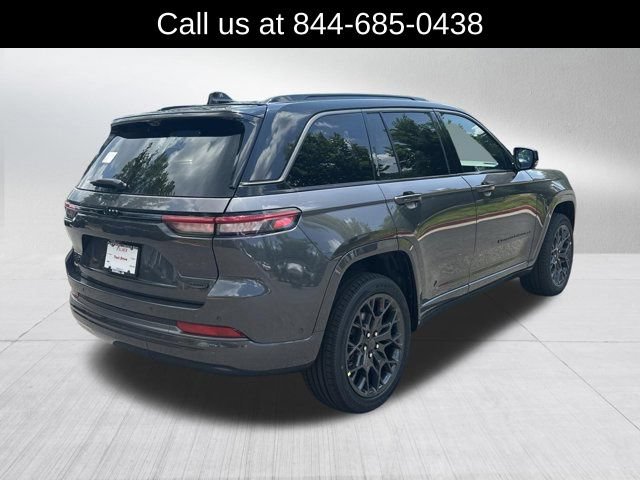New 2026 Jeep Grand Cherokee Summit w/ Obsidian Package AWD/4WD image 5