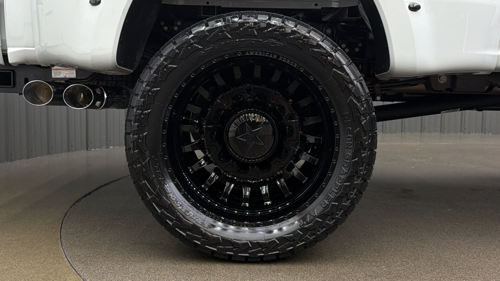 Used 2026 Ford F450 Platinum w/ FX4 Off-Road Package AWD/4WD image 11