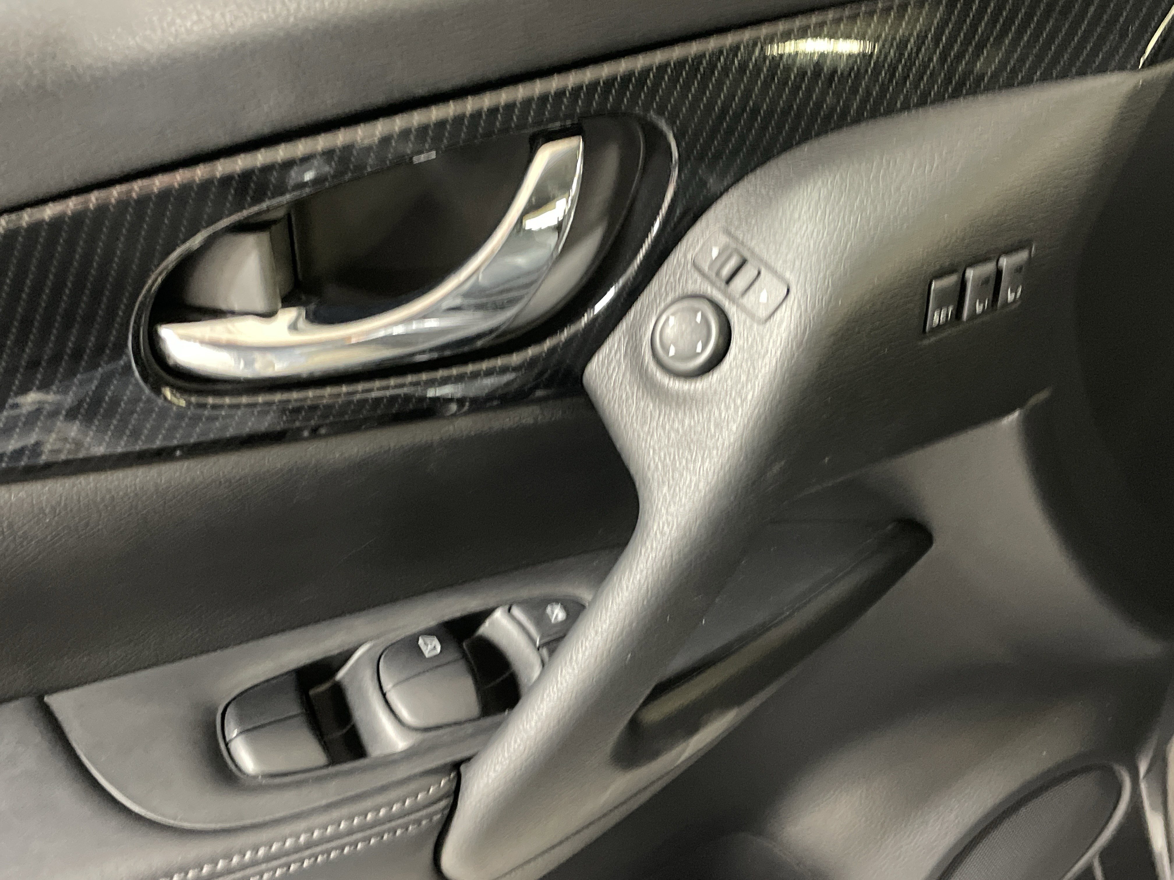 Used 2020 Nissan Rogue SL image 15