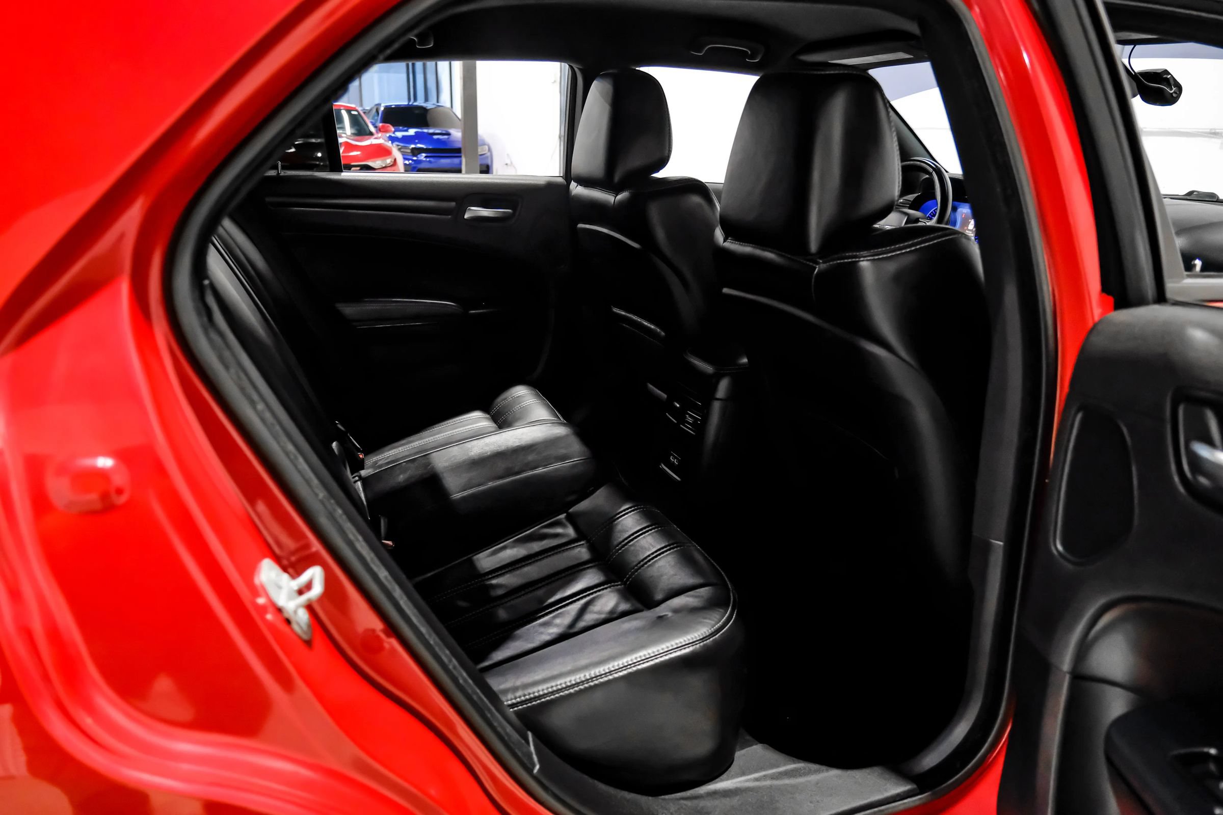 Used 2015 Chrysler 300 S RWD image 48