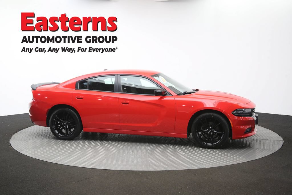 Used 2018 Dodge Charger SXT w/ Blacktop Package RWD image 45