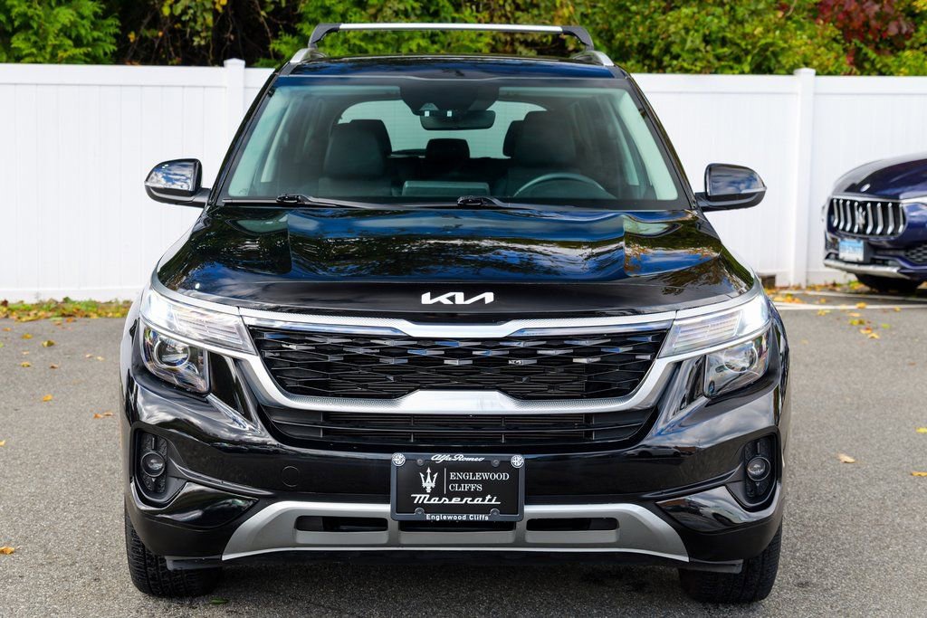 Used 2023 Kia Seltos S image 2