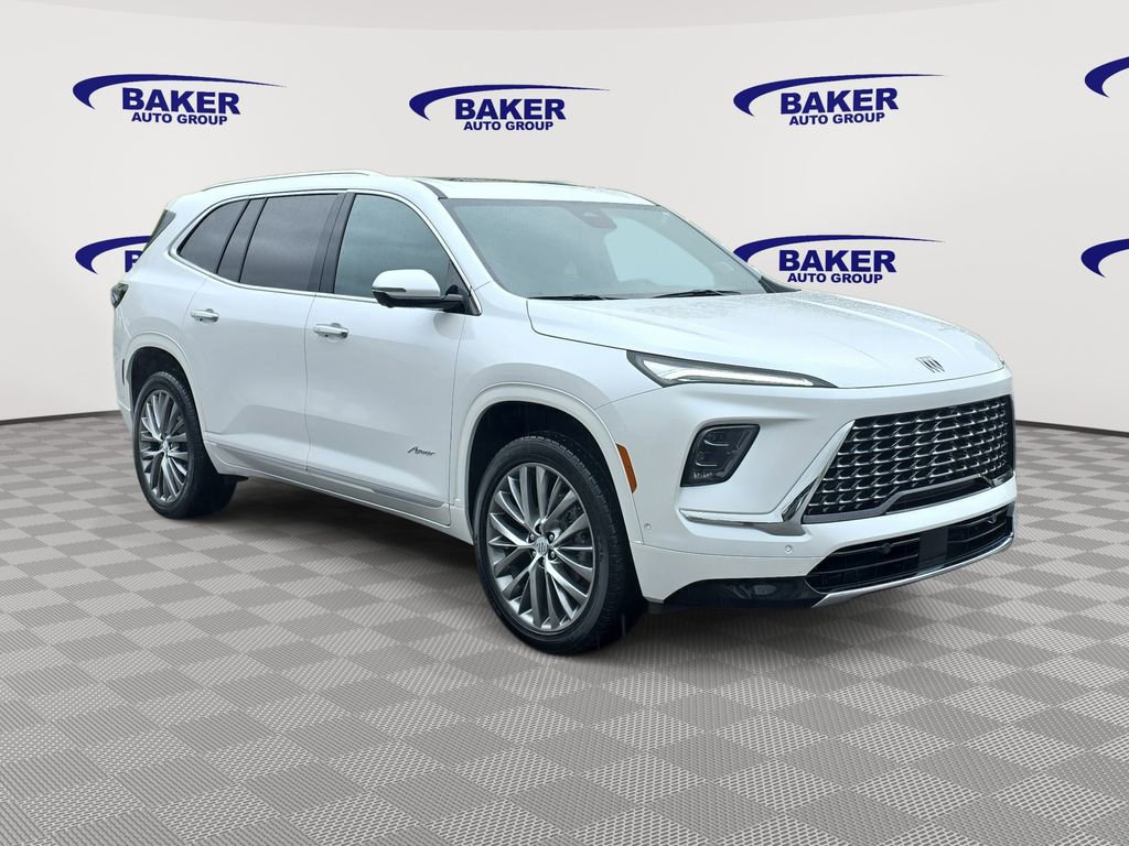 Used 2025 Buick Enclave Avenir w/ Super Cruise Package AWD/4WD image 3