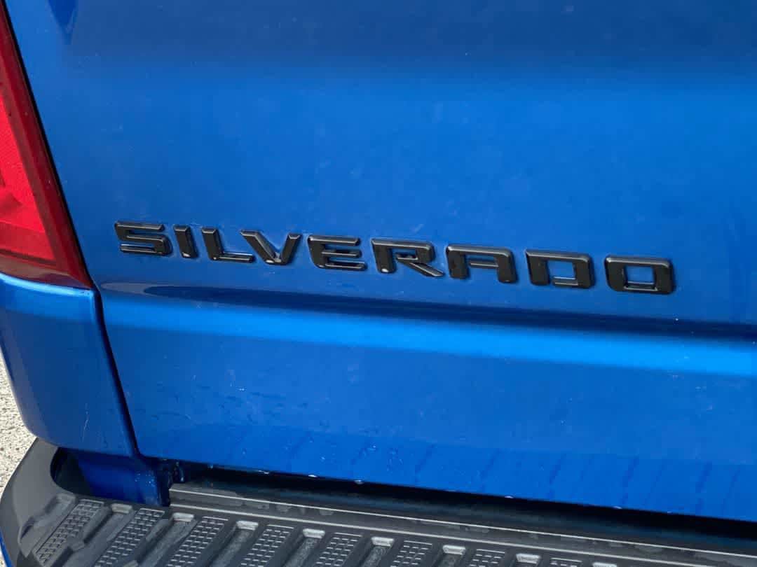 Used 2022 Chevrolet Silverado 1500 RST w/ Convenience Package II AWD/4WD image 11