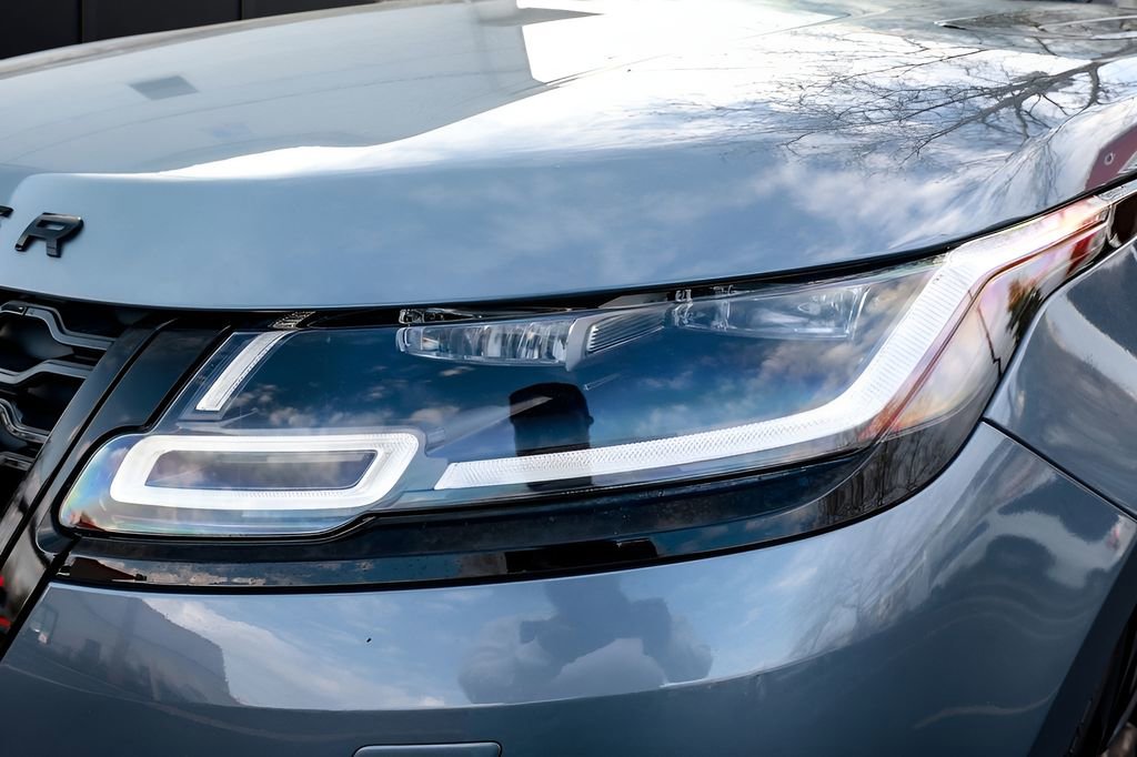 Used 2022 Land Rover Range Rover Velar R-Dynamic S image 42