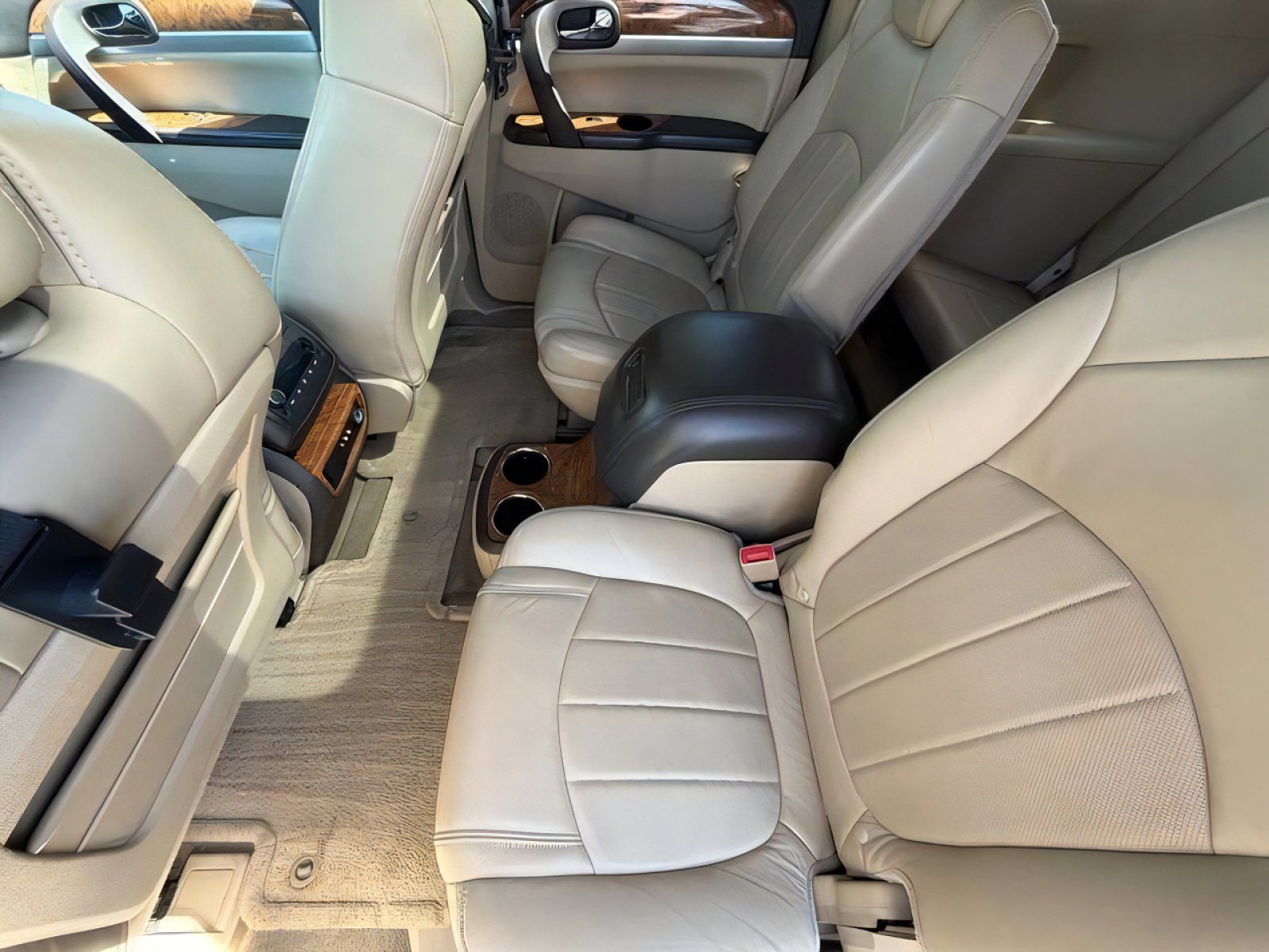 Used 2009 Buick Enclave CXL w/ Entertainment Package #4 FWD image 13