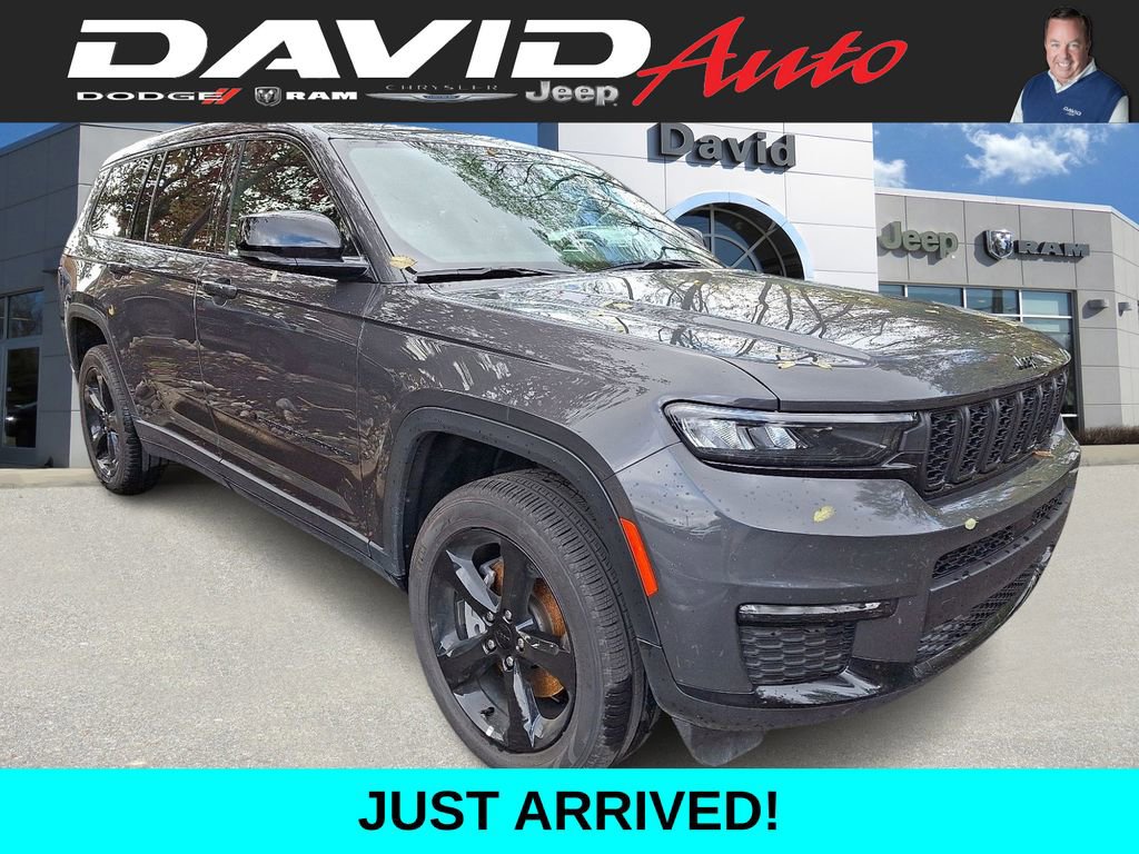 Used 2025 Jeep Grand Cherokee L Limited w/ Black Appearance Package image 1